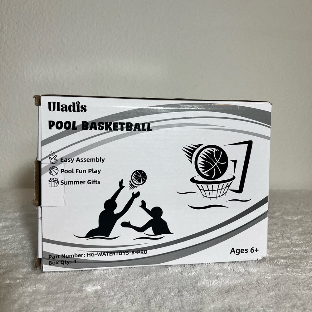 Kids Swim Pool Basketball Set of two, doesn’t include de hoop ( just two balls)